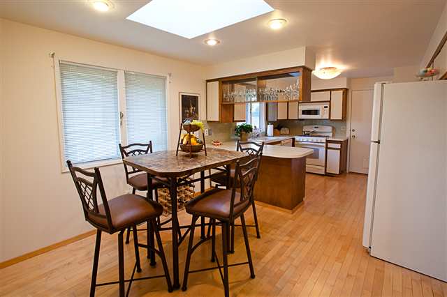 212 W Rainier Way - Photo 4