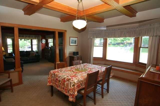 1203 S Oak St - Photo 3