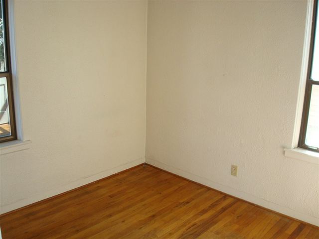 1614 E Lacrosse Ave - Photo 3