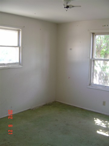 2609 W Francis Ave - Photo 6