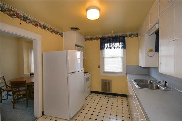 1107 E Gordon Ave - Photo 3