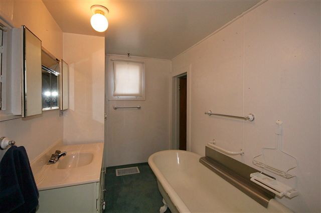 1107 E Gordon Ave - Photo 7