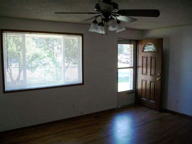 524 E Kedlin - Photo 3