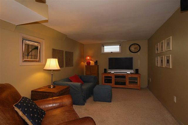 412 E 21st Ave - Photo 3