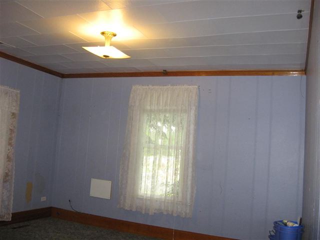103 S first St - Photo 3