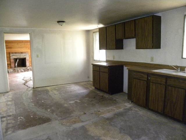 3703 S Eastern Rd - Photo 4