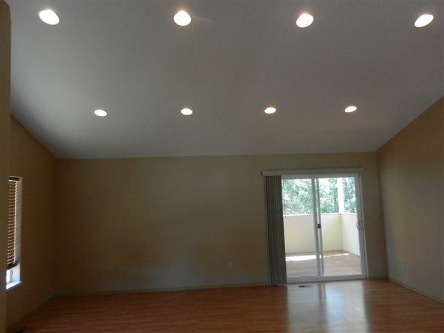 9922 E 9th Ave - Photo 3