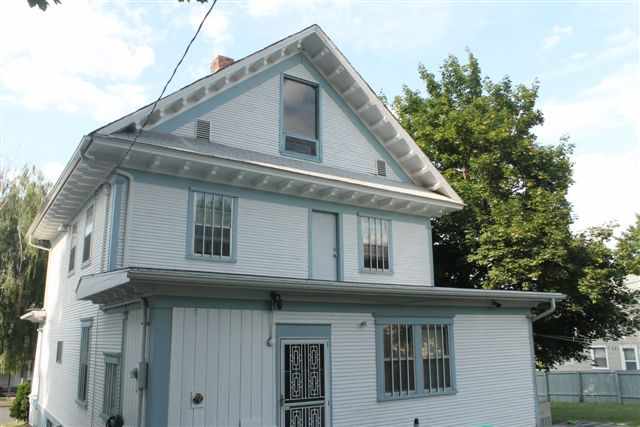 1014 E 12th - Photo 9