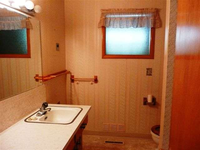 7919 N Hughes Dr - Photo 3
