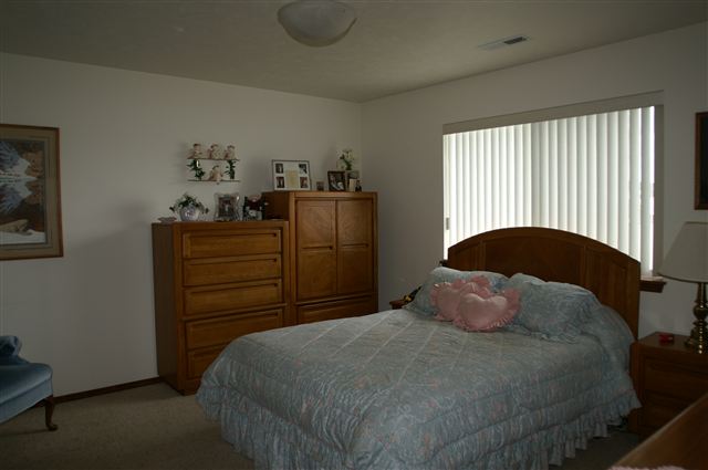 1711 E Clover Ave - Photo 6