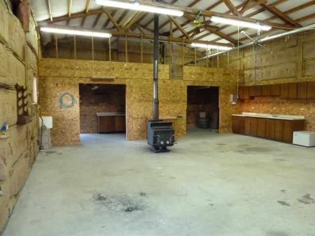 406 N G St - Photo 7