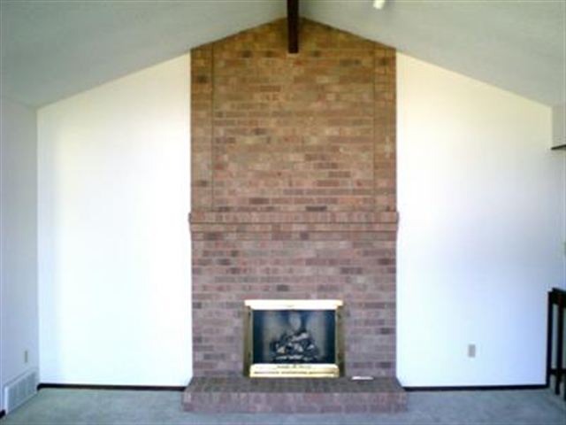 6111 S Helena St - Photo 4