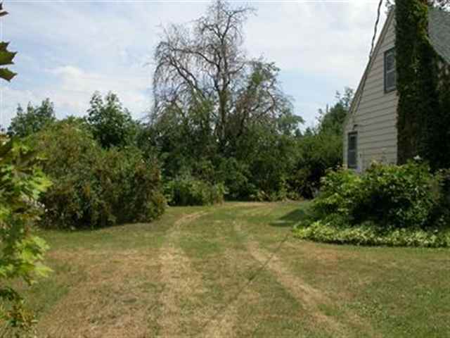 2922 N Locust Rd - Photo 8