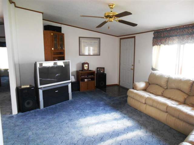 20005 E Broad Ave - Photo 3