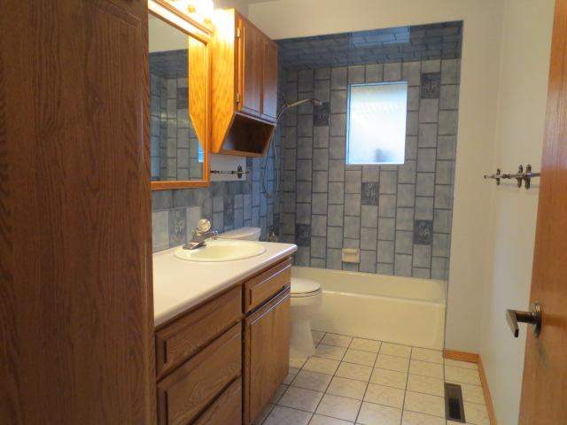 1204 E 56th - Photo 5