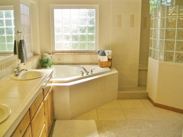 7310 N Hemlock Ct - Photo 6