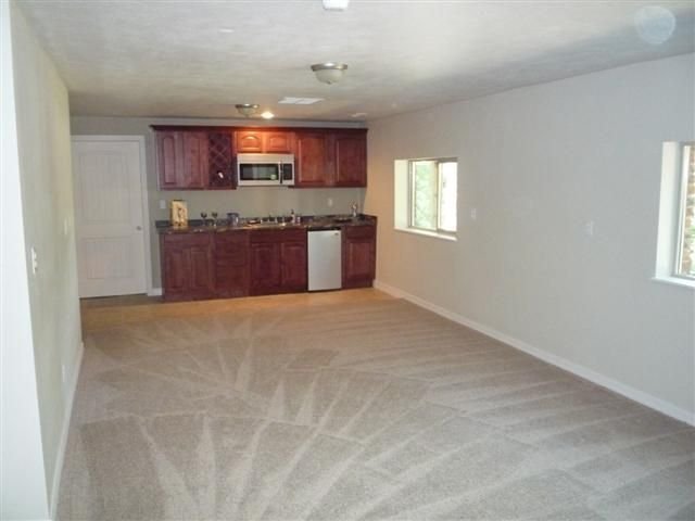 2107 E 16th - Photo 4