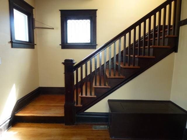 714 E 32nd - Photo 3