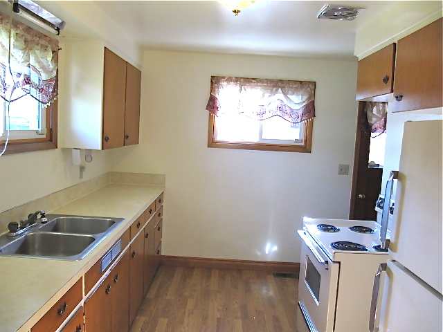 8505 E Knox Ave - Photo 4