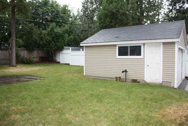 3214 E 14th - Photo 6