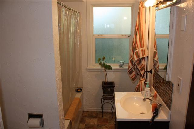 110 N Main St - Photo 6