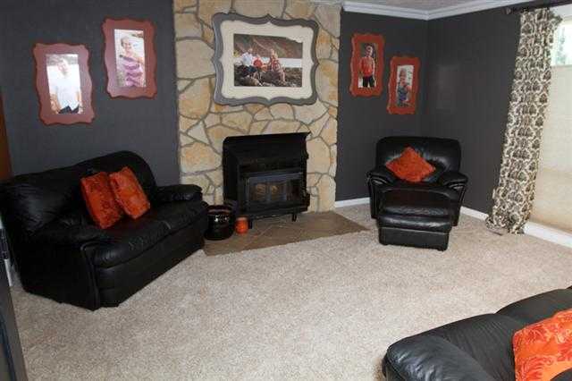 4513 N LARCH - Photo 3