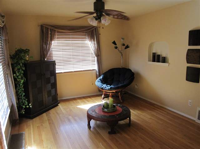 7727 E Marietta Ave - Photo 3