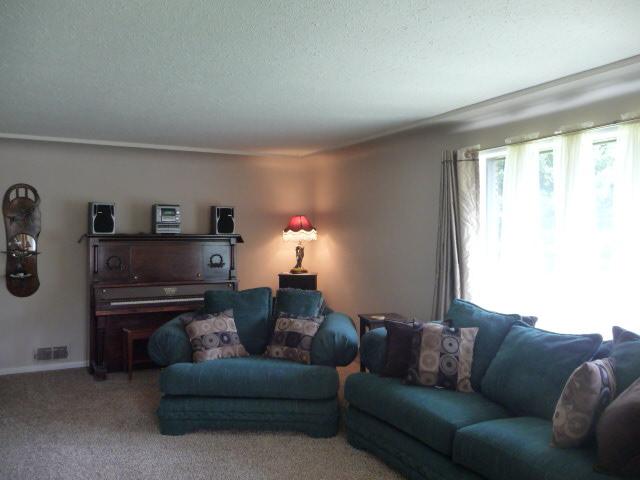 613 N Willow Rd - Photo 3