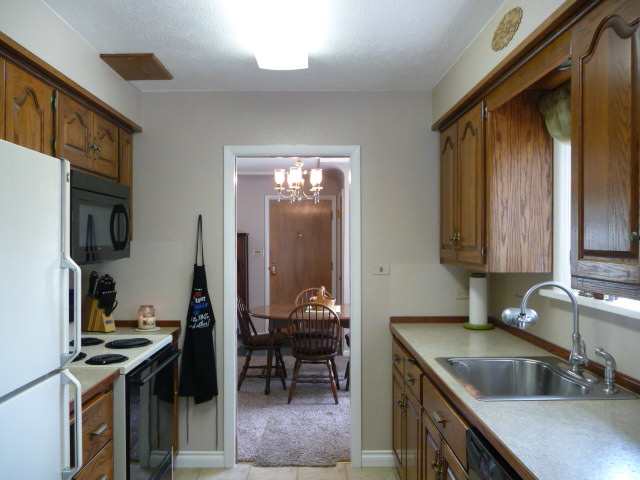 613 N Willow Rd - Photo 4