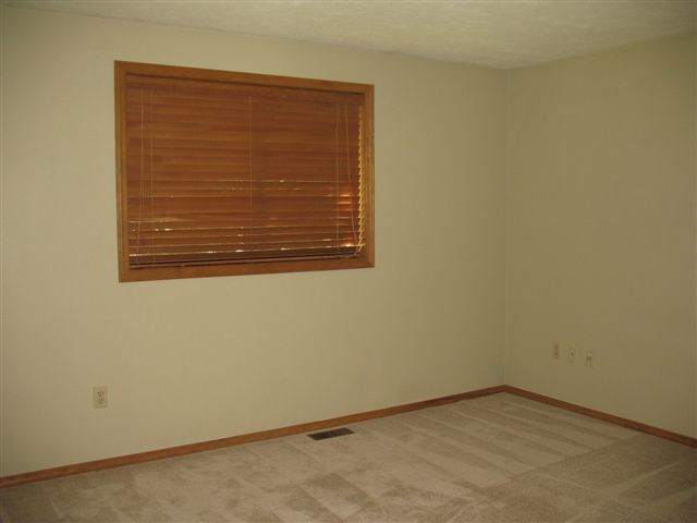 5326 W Newell Ct - Photo 6