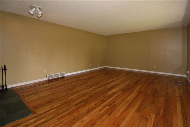 5429 S Perry St - Photo 3