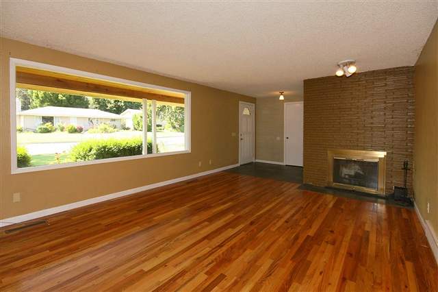 5429 S Perry St - Photo 4