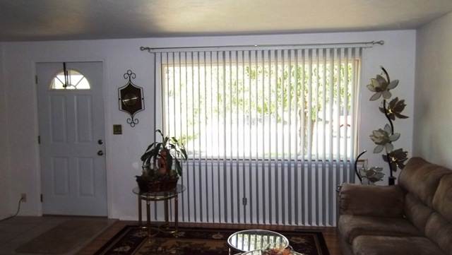 1634 E COLUMBIA - Photo 3