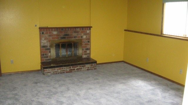 2515 E Winger Rd - Photo 7