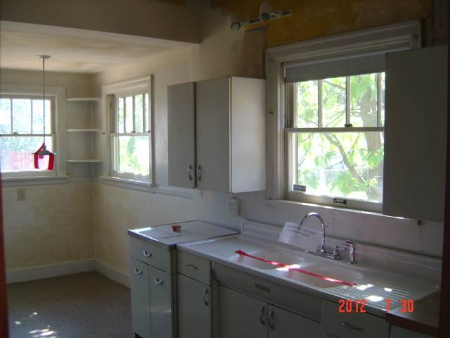 1113 W Fairview Ave - Photo 4