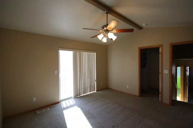 1476 N Oakland - Photo 5