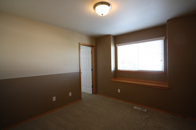 1476 N Oakland - Photo 6