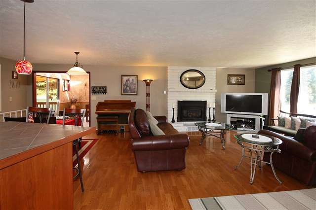 22321 E Olympic Ave - Photo 3