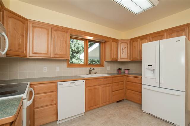 8609 N Weipert Dr - Photo 4