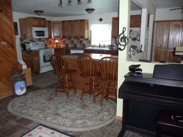 2509 N Drummond Rd - Photo 3