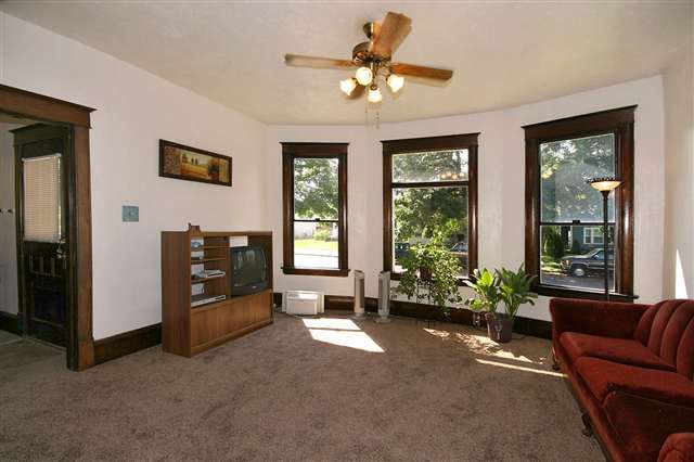 720 W Jackson Ave - Photo 3