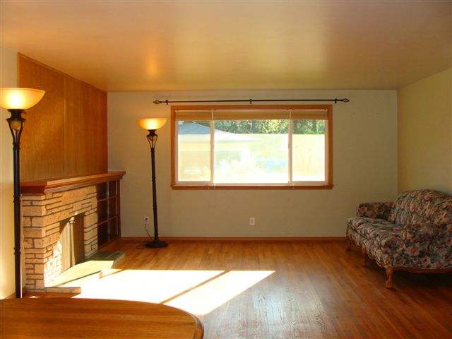 8518 N Stevens Dr - Photo 2