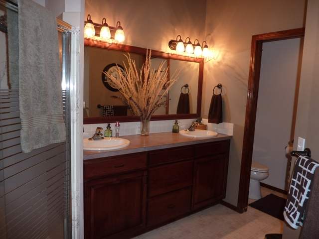 19819 E Pheasant Dr - Photo 4