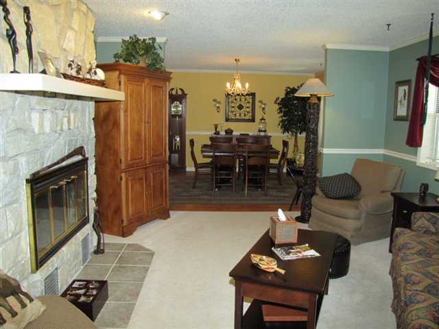 819 Moyer St - Photo 3