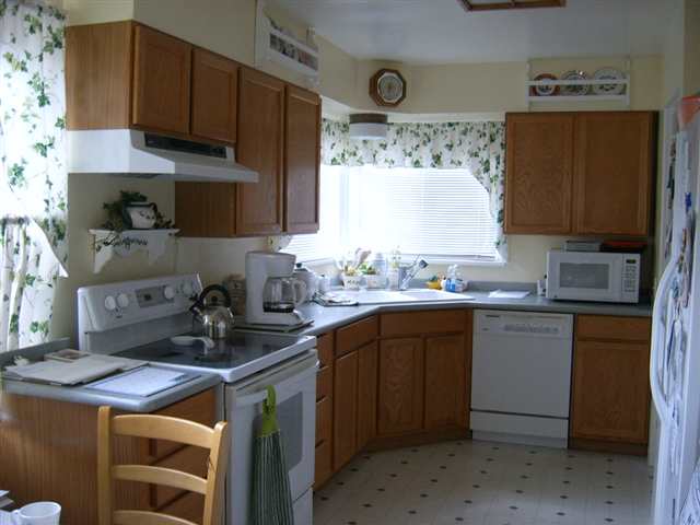 2725 N Ash St - Photo 4