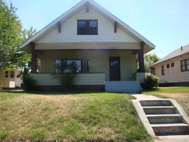 1923 W Carlisle Ave - Photo 1