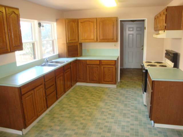 1923 W Carlisle Ave - Photo 4