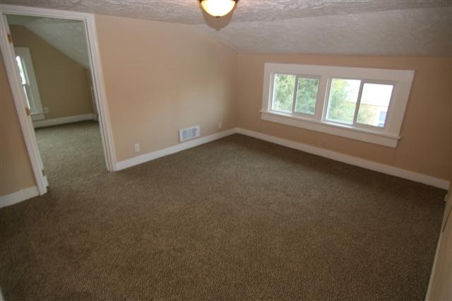 909 E PRINCETON Ave - Photo 7