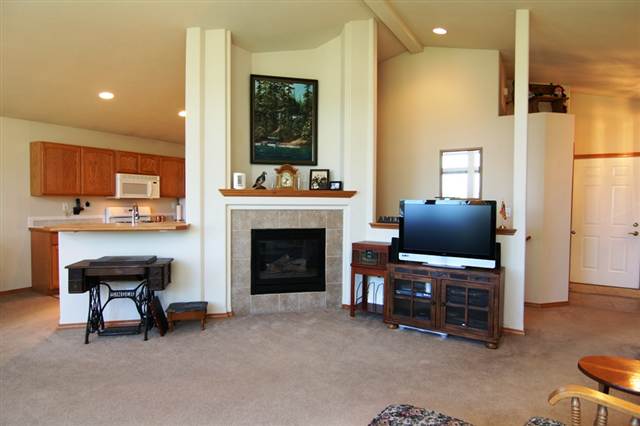 1014 N Country Club Dr - Photo 3