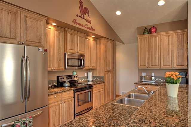 4205 E 15th - Photo 2